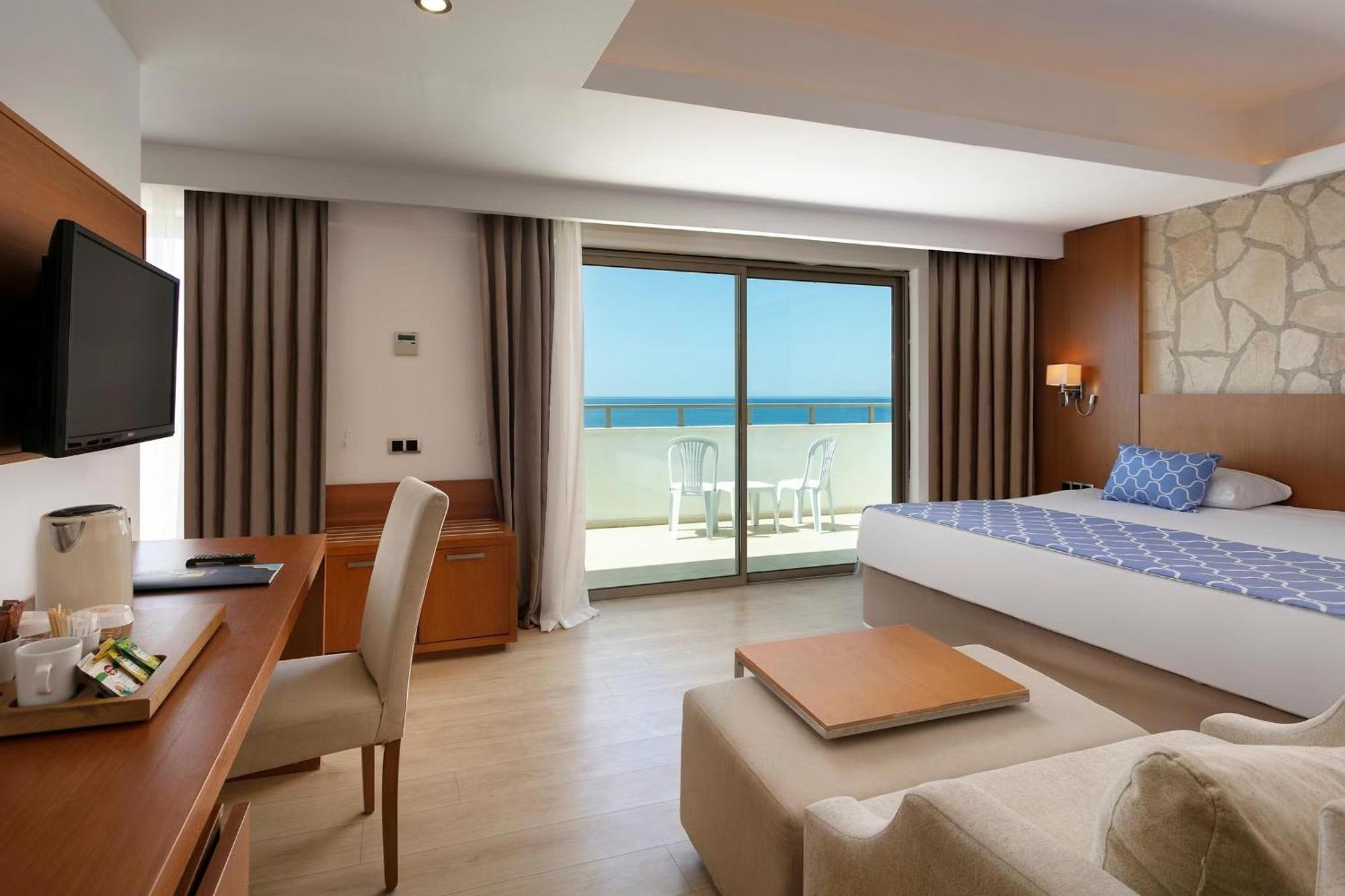 Hotel FUN&SUN Life Belek Zimmer foto
