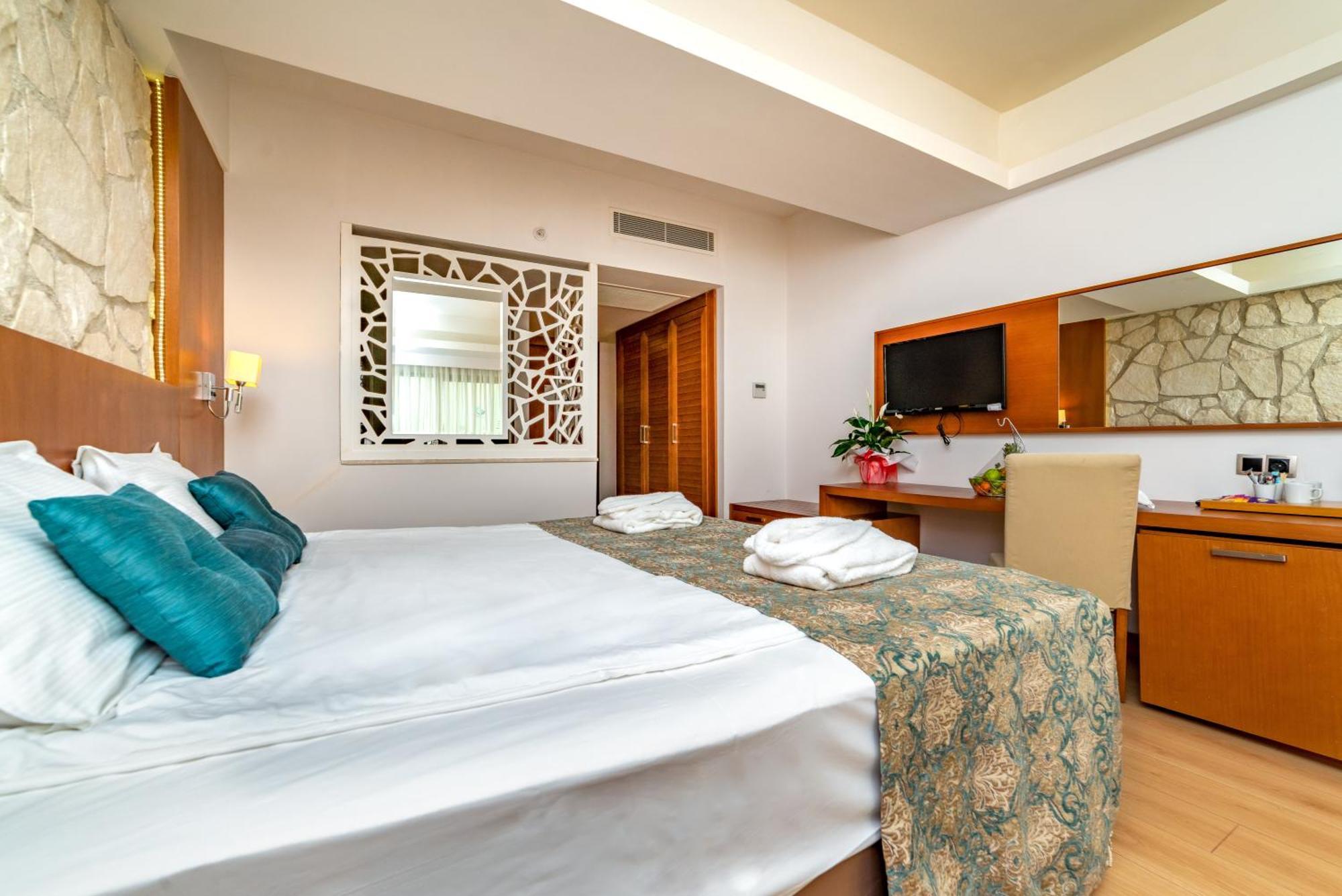 Hotel FUN&SUN Life Belek Zimmer foto